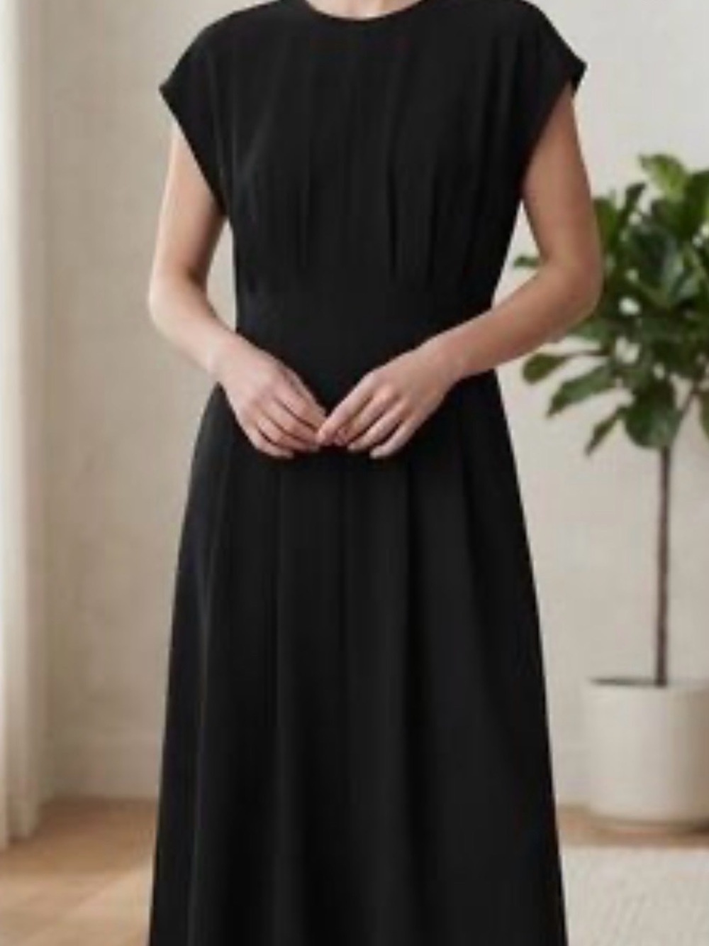 Nordstrom Black Pleated Maxi Dress with Cap Sleeves